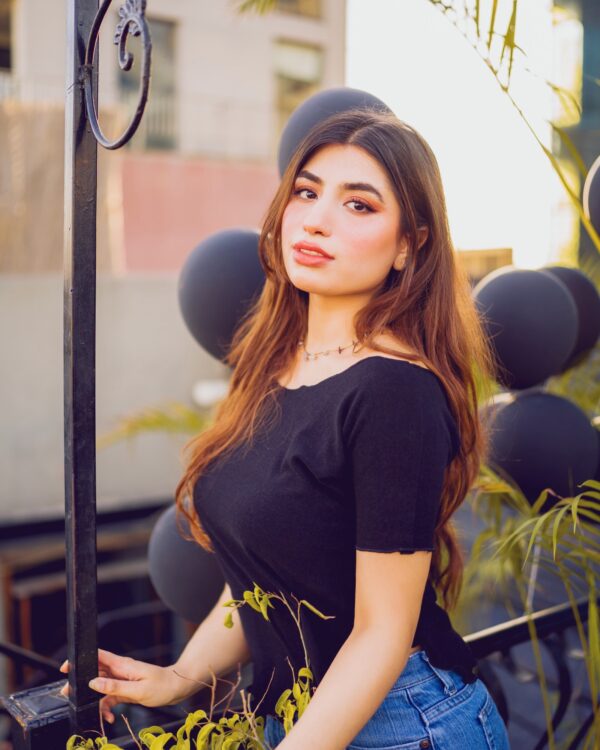 Black Round Hem Shirt