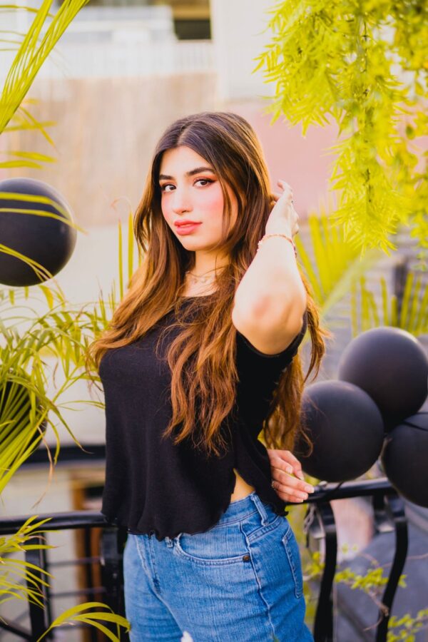 Black Round Hem Shirt